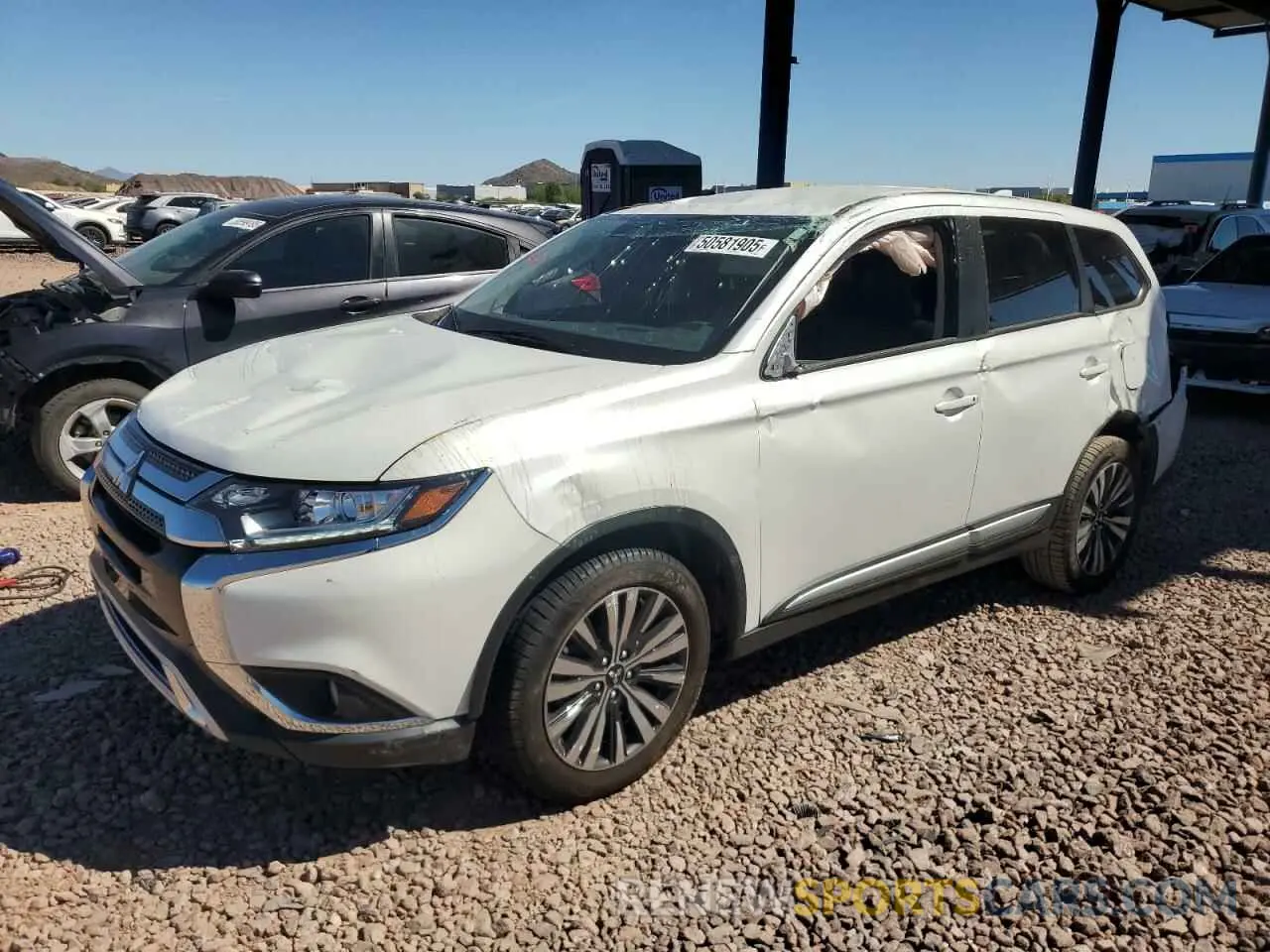 1 Photograph of a damaged car JA4AD3A3XLZ046609 MITSUBISHI OUTLANDER 2020
