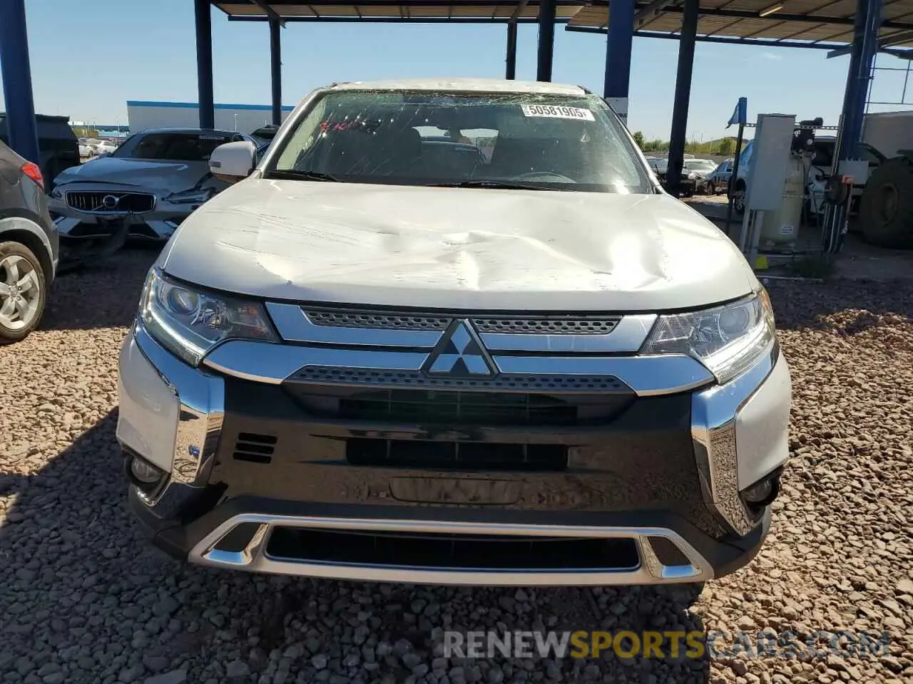 5 Photograph of a damaged car JA4AD3A3XLZ046609 MITSUBISHI OUTLANDER 2020