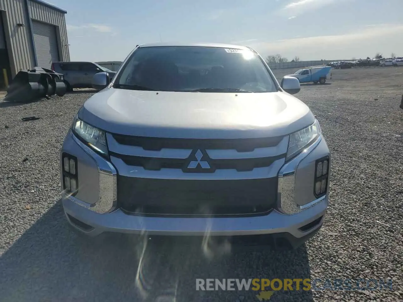 5 Photograph of a damaged car JA4AP3AU0LU003698 MITSUBISHI OUTLANDER 2020