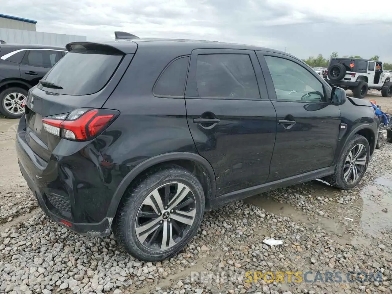3 Photograph of a damaged car JA4AP3AU2LU008918 MITSUBISHI OUTLANDER 2020