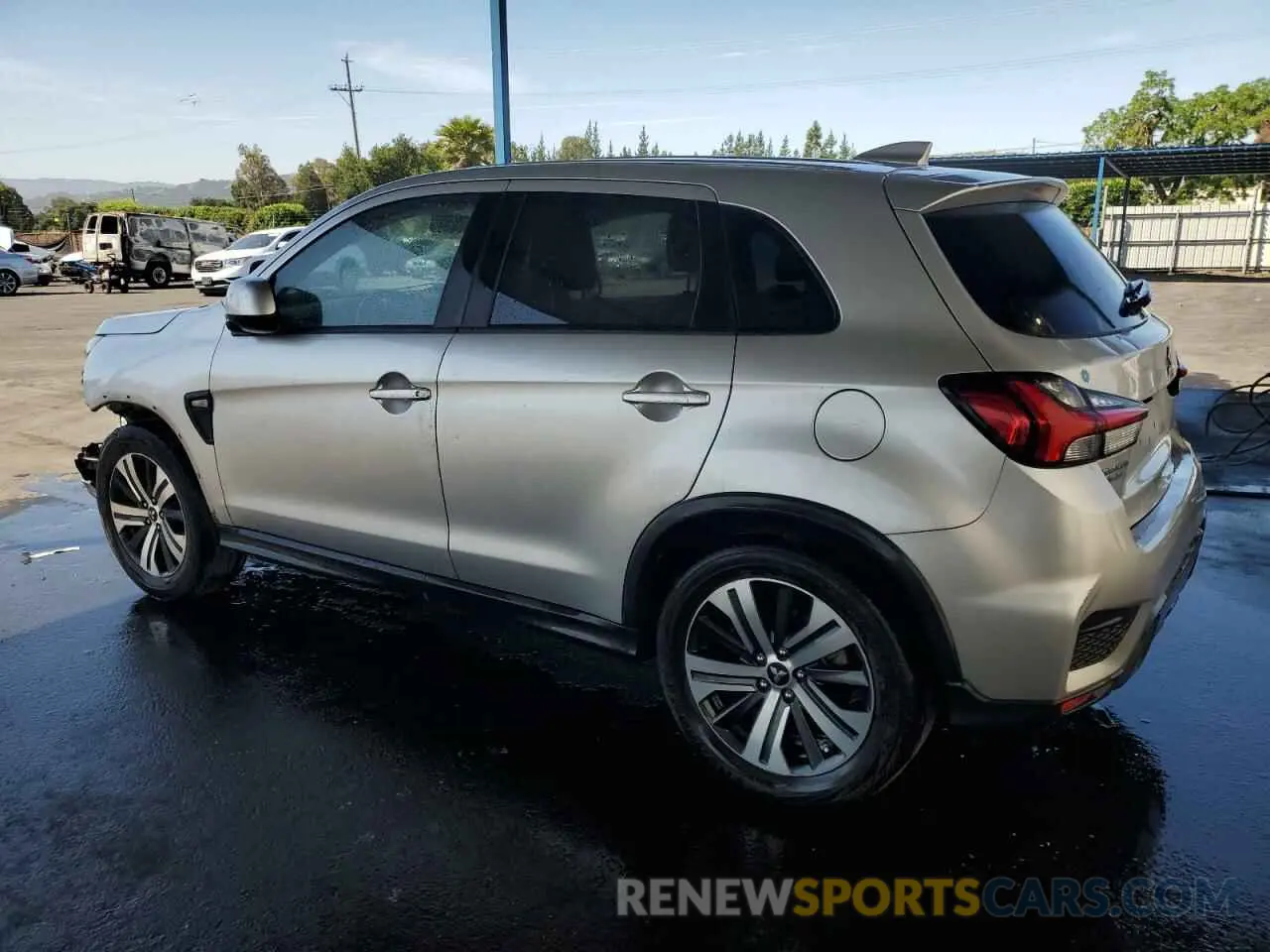2 Photograph of a damaged car JA4AP3AU3LU026604 MITSUBISHI OUTLANDER 2020