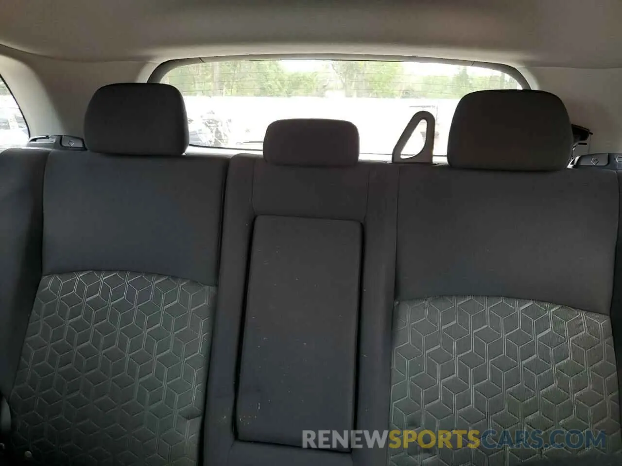 10 Photograph of a damaged car JA4AP3AU9LU012724 MITSUBISHI OUTLANDER 2020