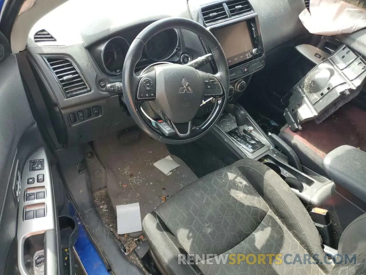 8 Photograph of a damaged car JA4AP4AU5LU029848 MITSUBISHI OUTLANDER 2020