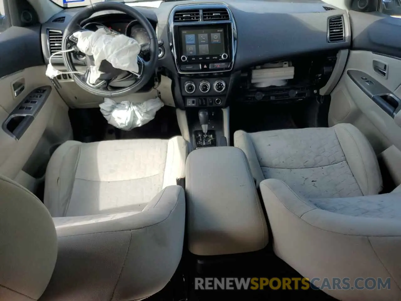 8 Photograph of a damaged car JA4AP4AU6LU001234 MITSUBISHI OUTLANDER 2020