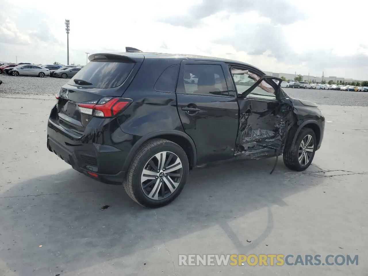 3 Photograph of a damaged car JA4AP4AU8LU000926 MITSUBISHI OUTLANDER 2020
