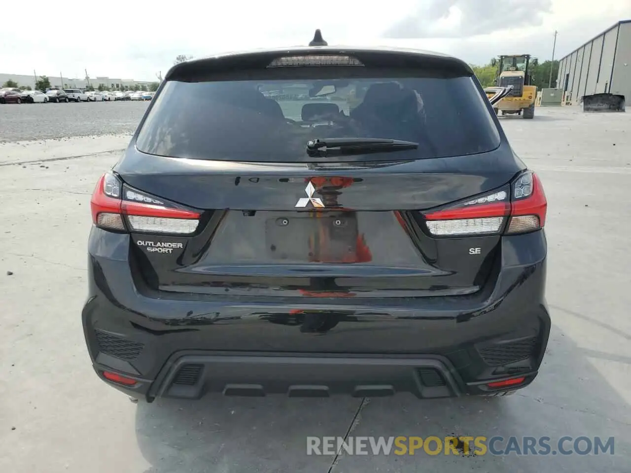 6 Photograph of a damaged car JA4AP4AU8LU000926 MITSUBISHI OUTLANDER 2020