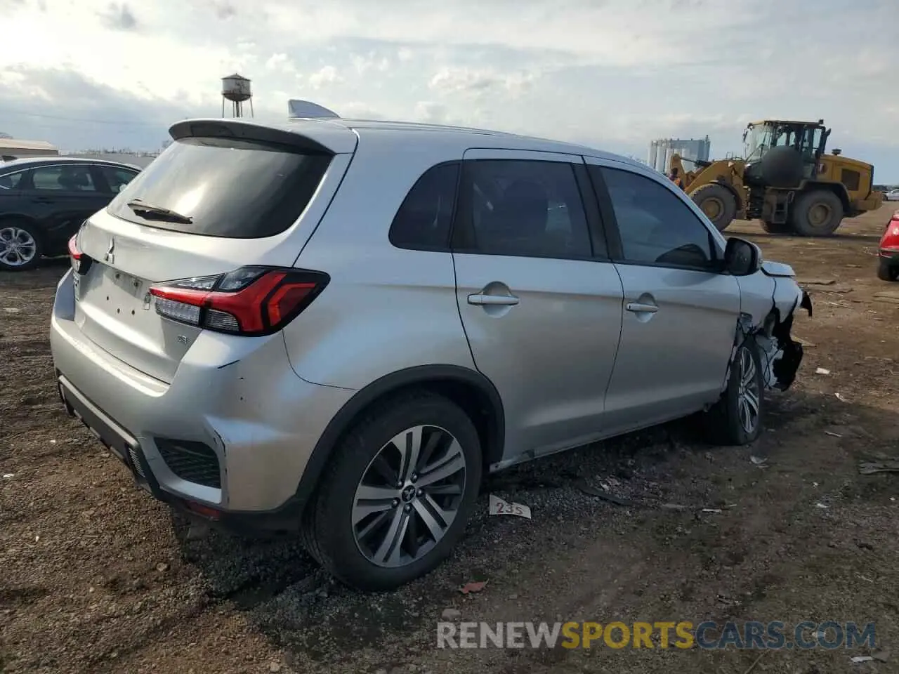3 Photograph of a damaged car JA4AP4AU8LU008346 MITSUBISHI OUTLANDER 2020