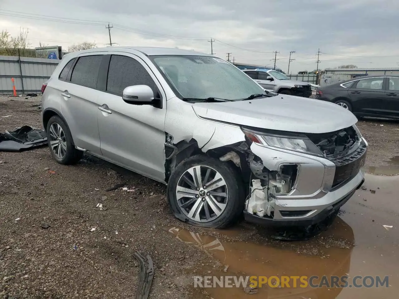 4 Photograph of a damaged car JA4AP4AU8LU008346 MITSUBISHI OUTLANDER 2020