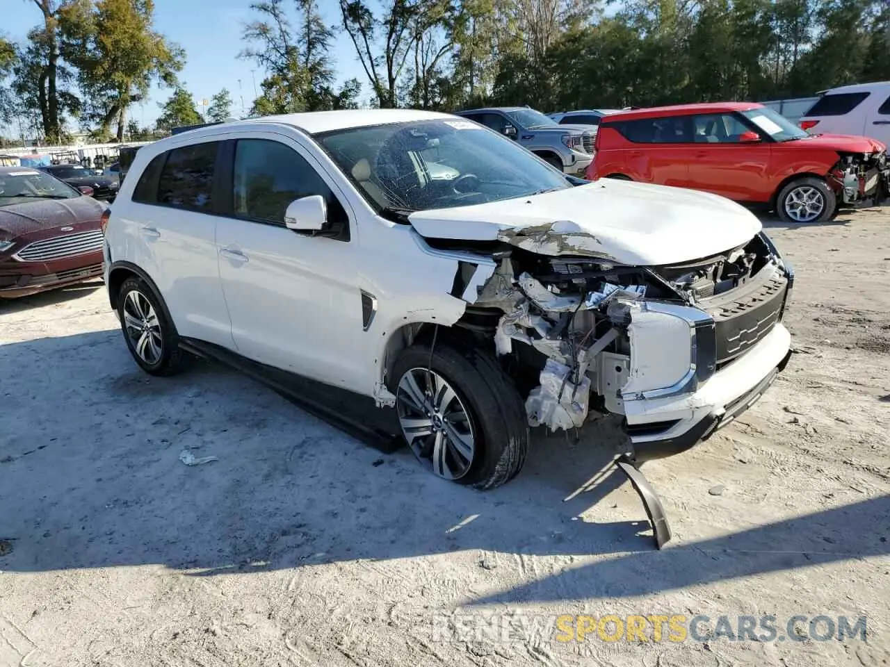 4 Photograph of a damaged car JA4AP4AUXLU029019 MITSUBISHI OUTLANDER 2020