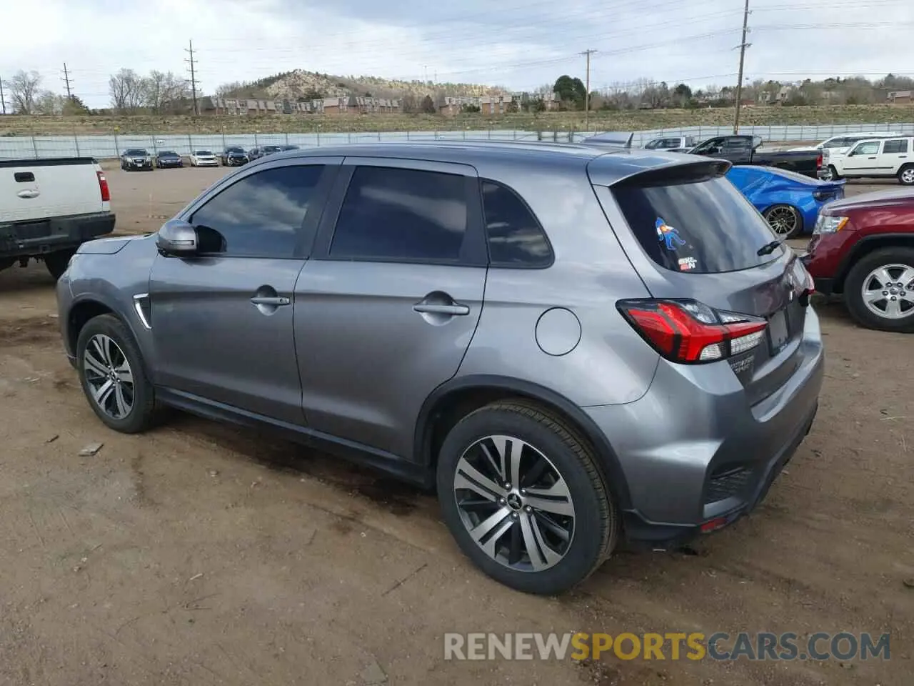 2 Photograph of a damaged car JA4AR3AU0LU020592 MITSUBISHI OUTLANDER 2020