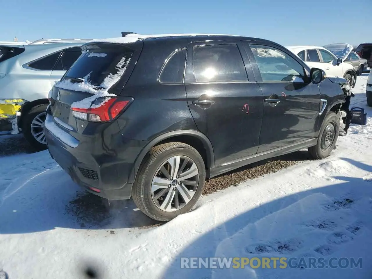 3 Photograph of a damaged car JA4AR3AU1LU011402 MITSUBISHI OUTLANDER 2020