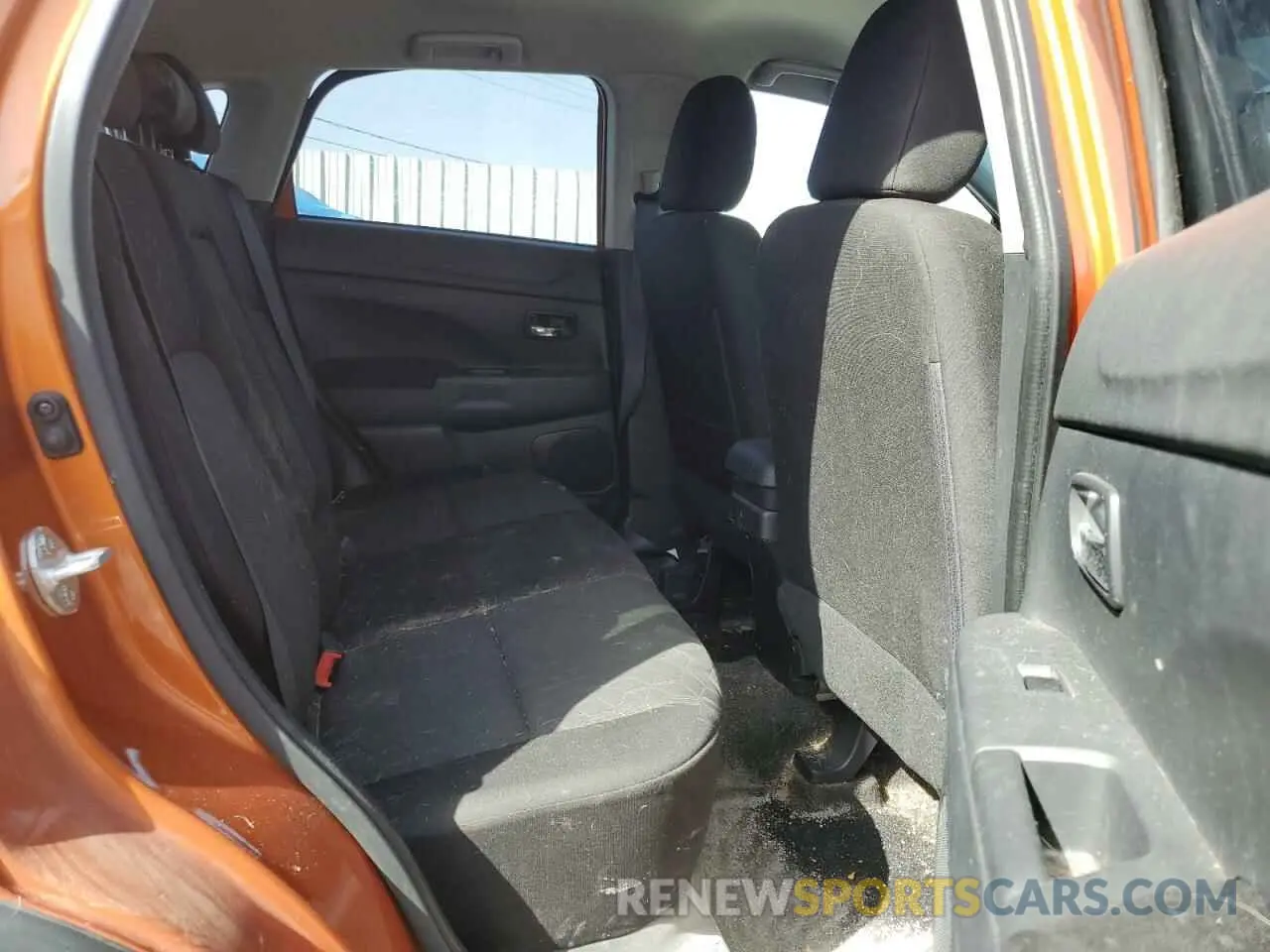 11 Photograph of a damaged car JA4AR3AU1LU012520 MITSUBISHI OUTLANDER 2020