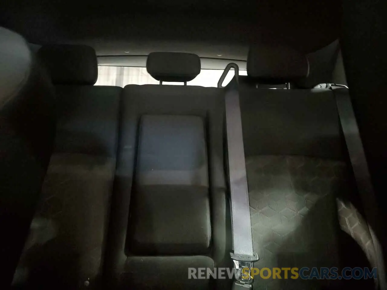 10 Photograph of a damaged car JA4AR3AU1LU025557 MITSUBISHI OUTLANDER 2020