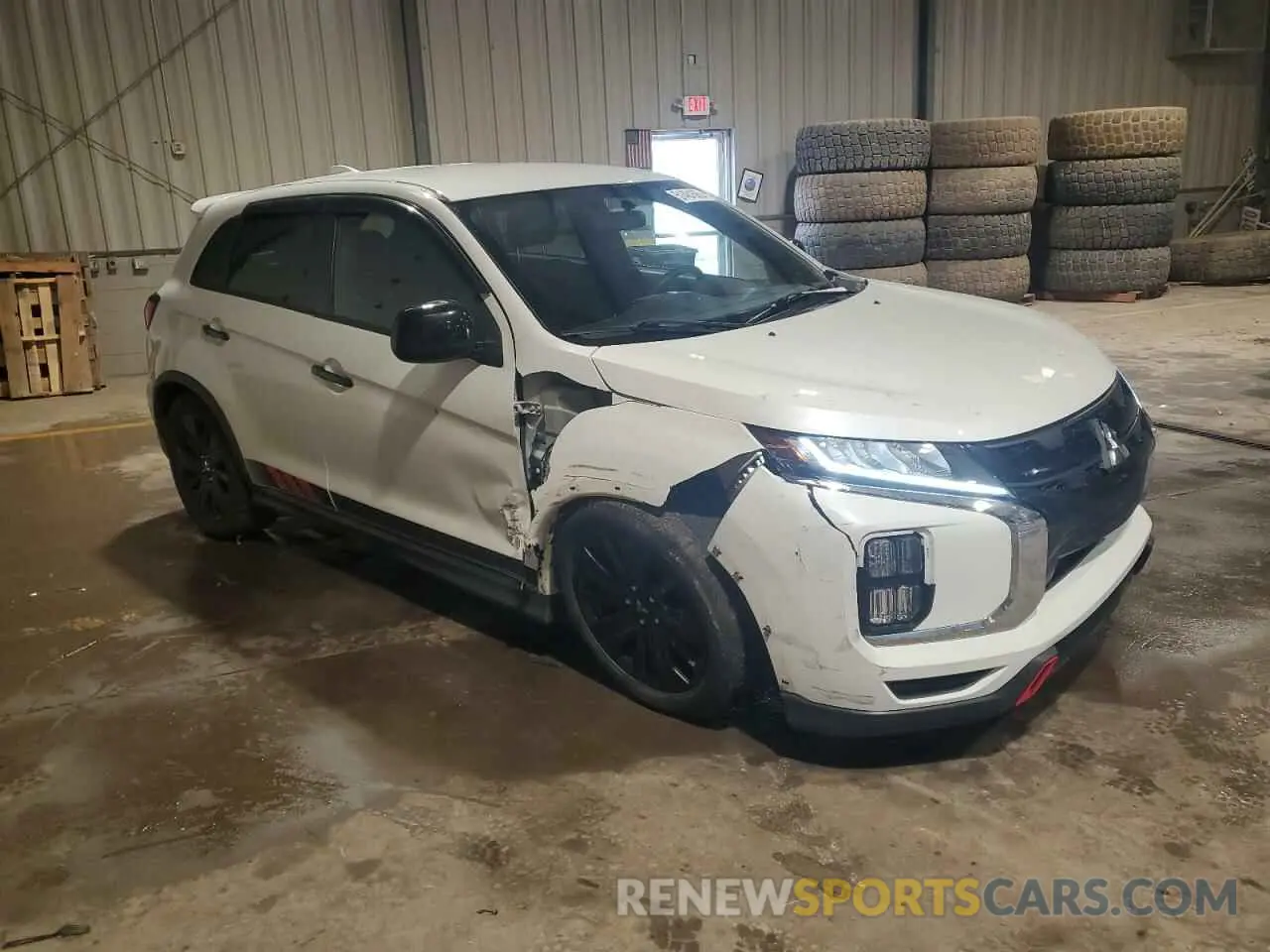 4 Photograph of a damaged car JA4AR3AU1LU025557 MITSUBISHI OUTLANDER 2020