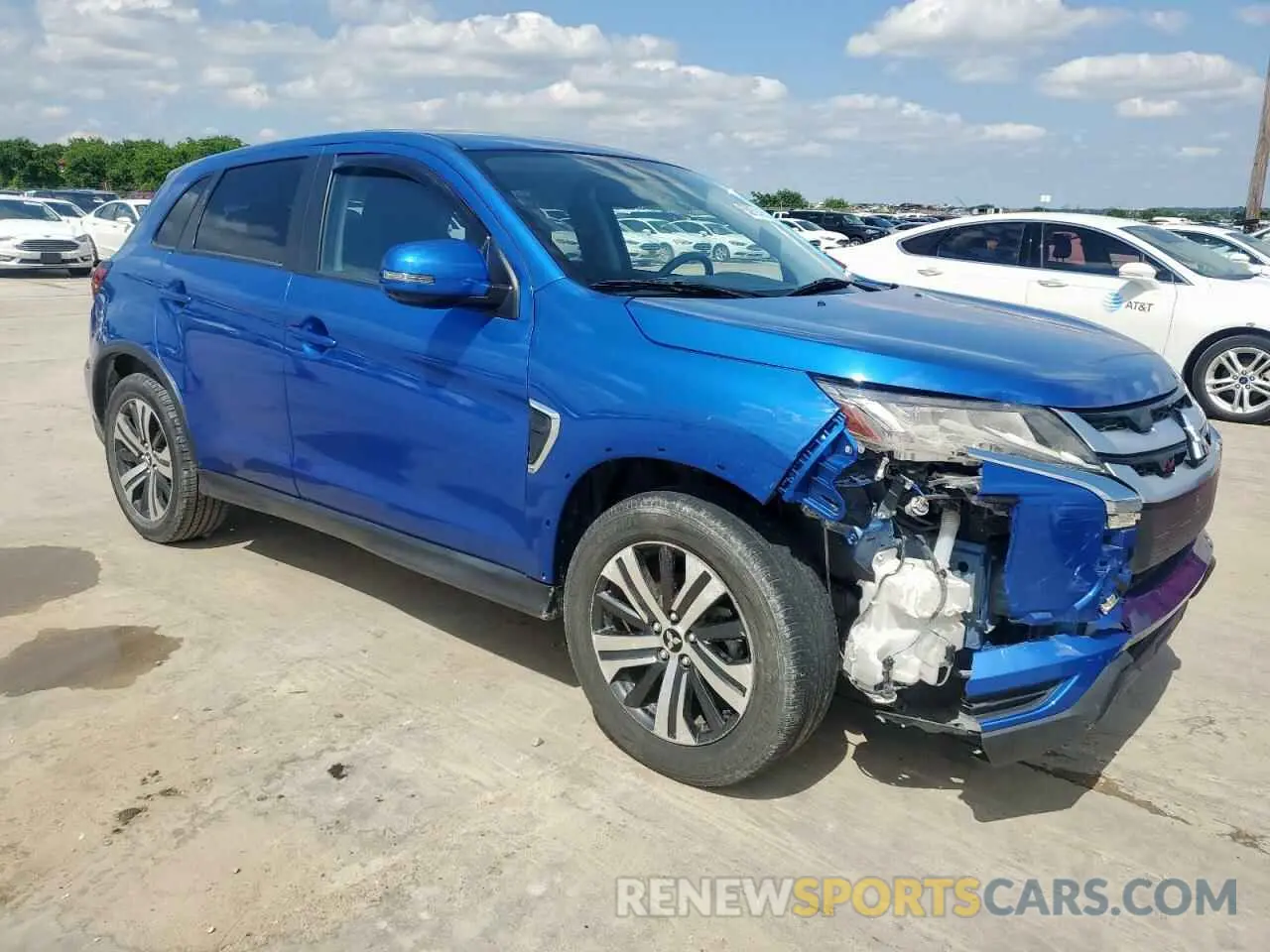 4 Photograph of a damaged car JA4AR3AU2LU023476 MITSUBISHI OUTLANDER 2020