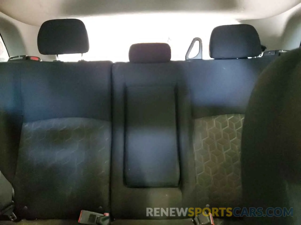 10 Photograph of a damaged car JA4AR3AU4LU014987 MITSUBISHI OUTLANDER 2020