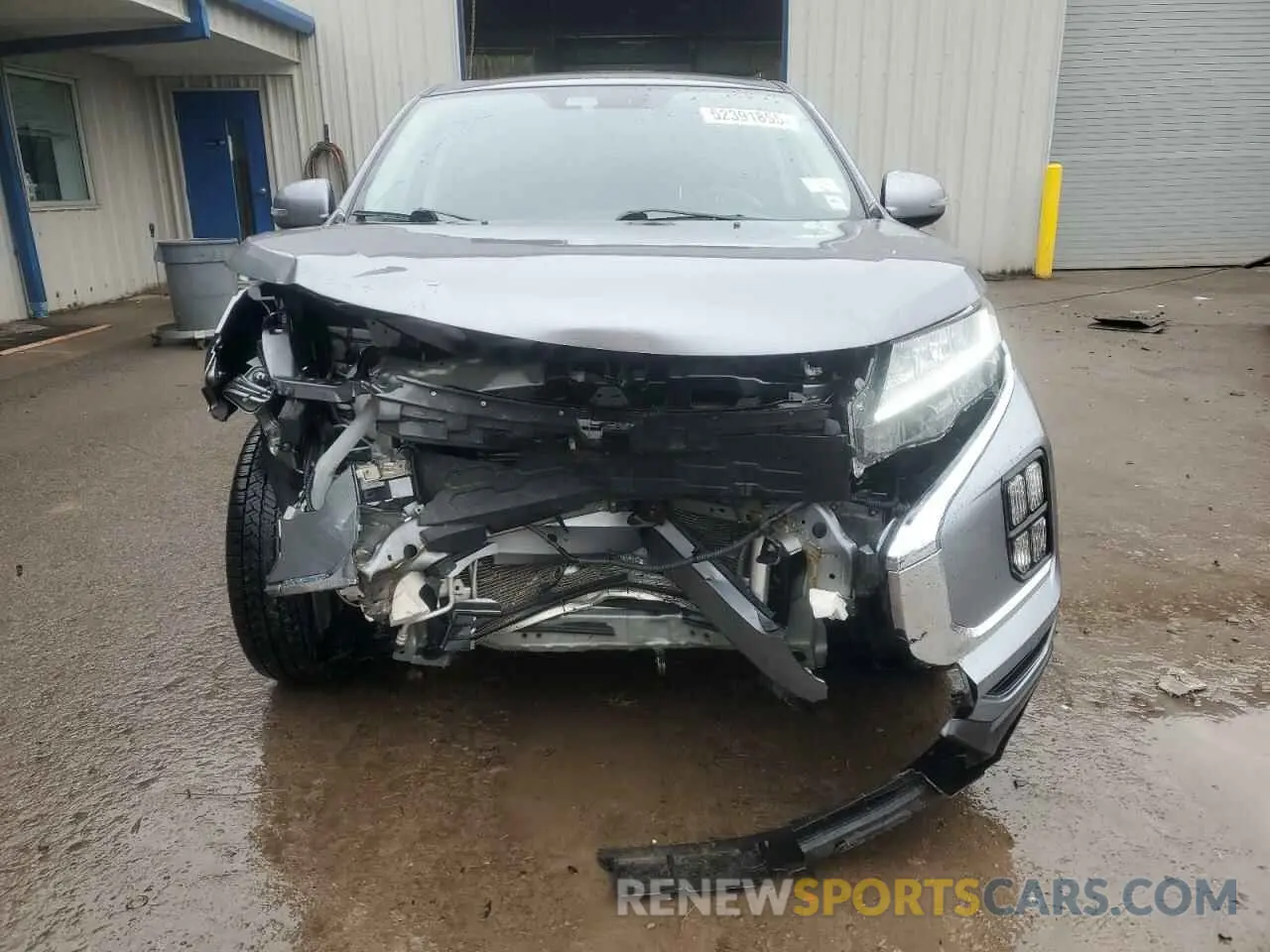 5 Photograph of a damaged car JA4AR3AU5LU014240 MITSUBISHI OUTLANDER 2020