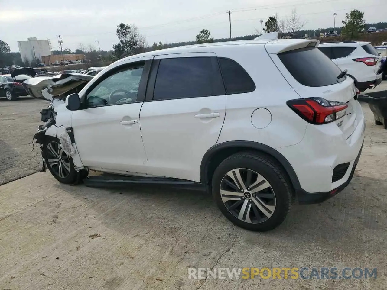 2 Photograph of a damaged car JA4AR3AU8LU013759 MITSUBISHI OUTLANDER 2020