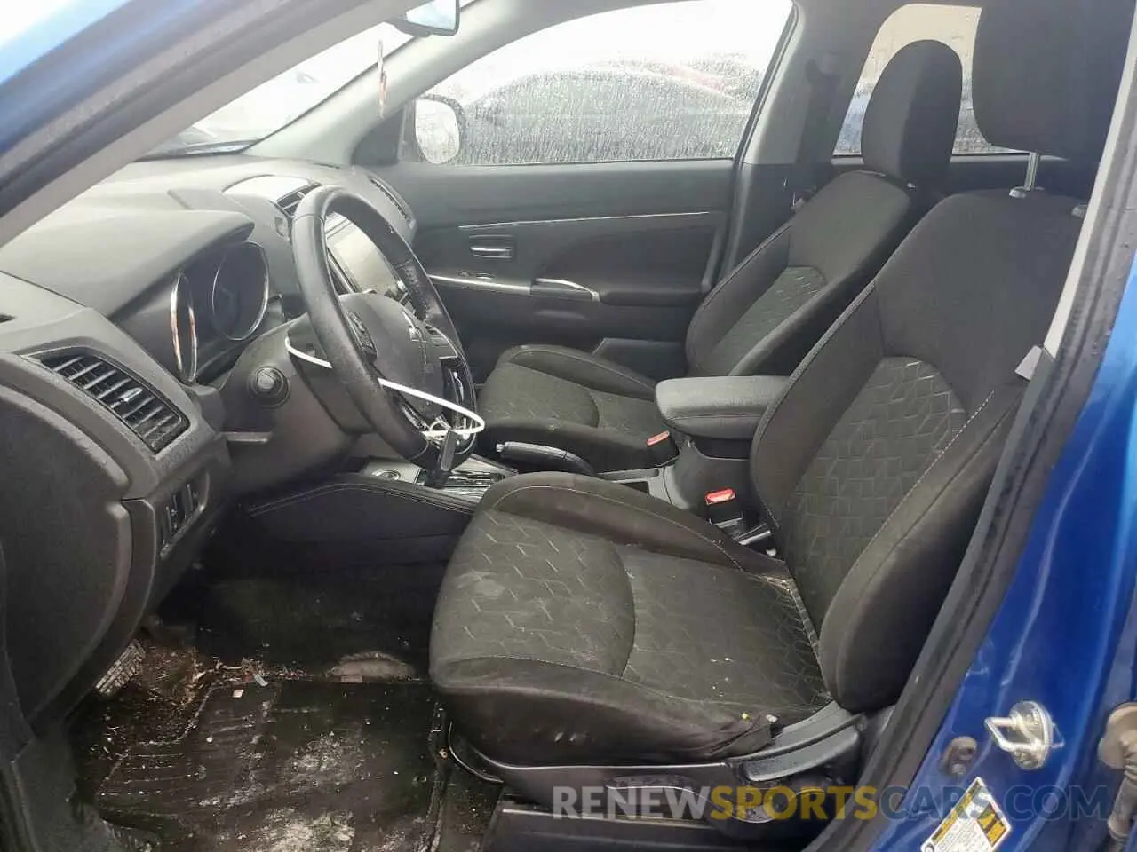 7 Photograph of a damaged car JA4AR3AU9LU023944 MITSUBISHI OUTLANDER 2020