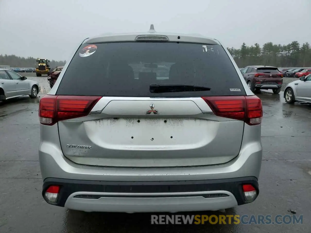 6 Photograph of a damaged car JA4AZ3A30LZ004936 MITSUBISHI OUTLANDER 2020