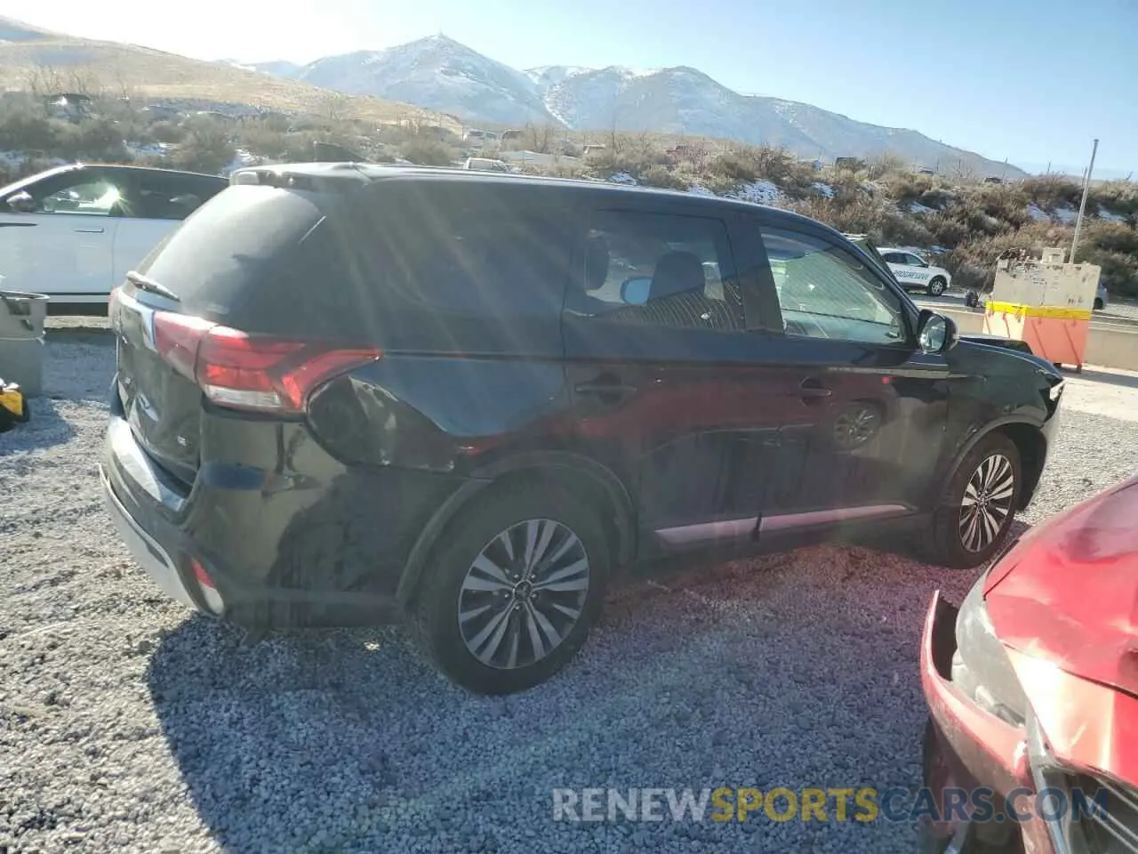3 Photograph of a damaged car JA4AZ3A30LZ011806 MITSUBISHI OUTLANDER 2020