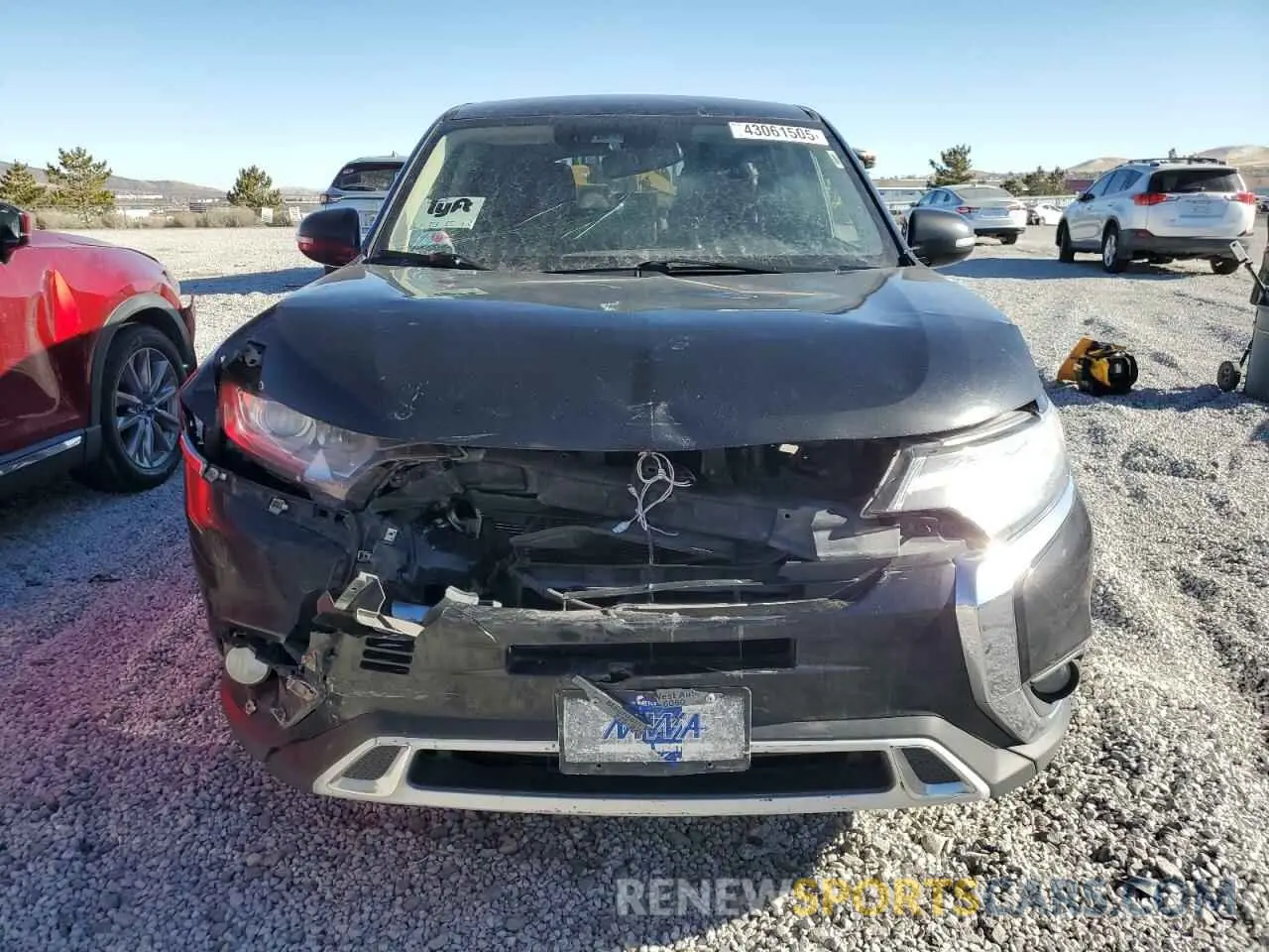 5 Photograph of a damaged car JA4AZ3A30LZ011806 MITSUBISHI OUTLANDER 2020