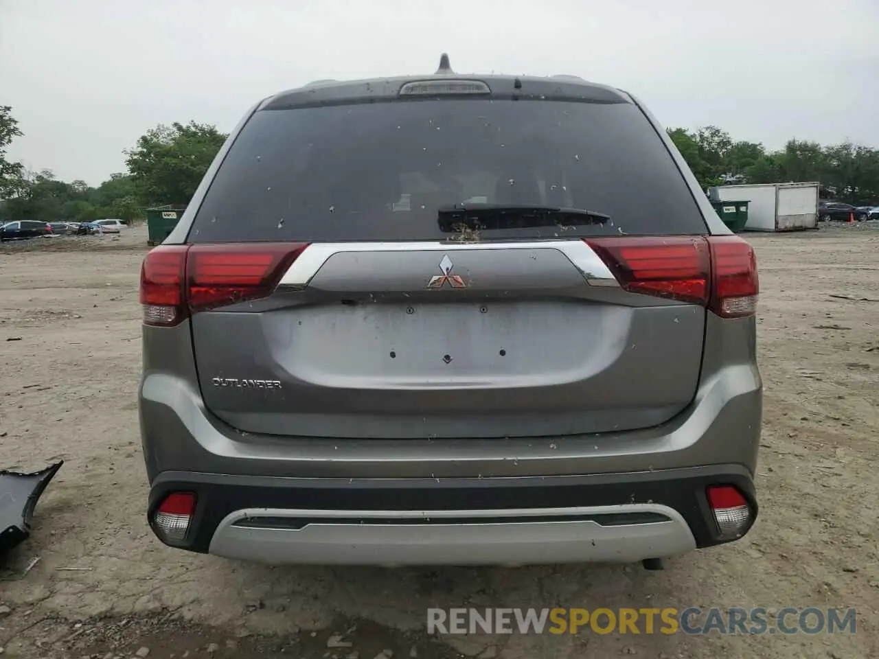 6 Photograph of a damaged car JA4AZ3A30LZ015158 MITSUBISHI OUTLANDER 2020