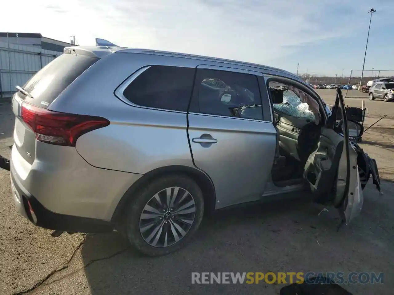 3 Photograph of a damaged car JA4AZ3A30LZ031716 MITSUBISHI OUTLANDER 2020