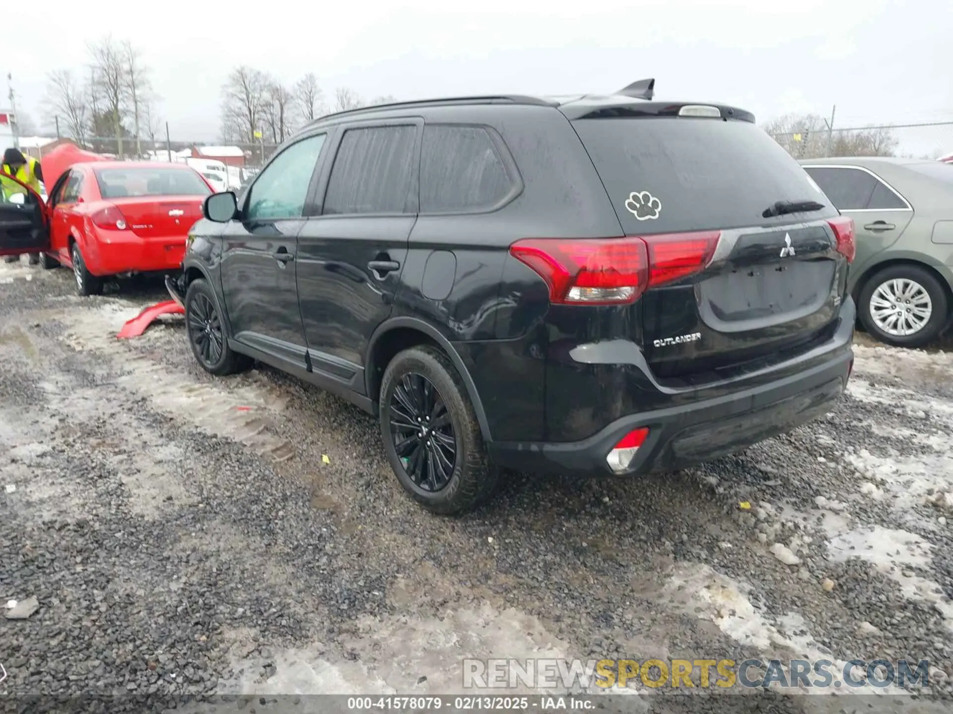 3 Photograph of a damaged car JA4AZ3A30LZ040982 MITSUBISHI OUTLANDER 2020