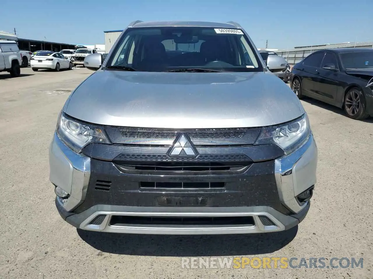 5 Photograph of a damaged car JA4AZ3A31LZ025746 MITSUBISHI OUTLANDER 2020