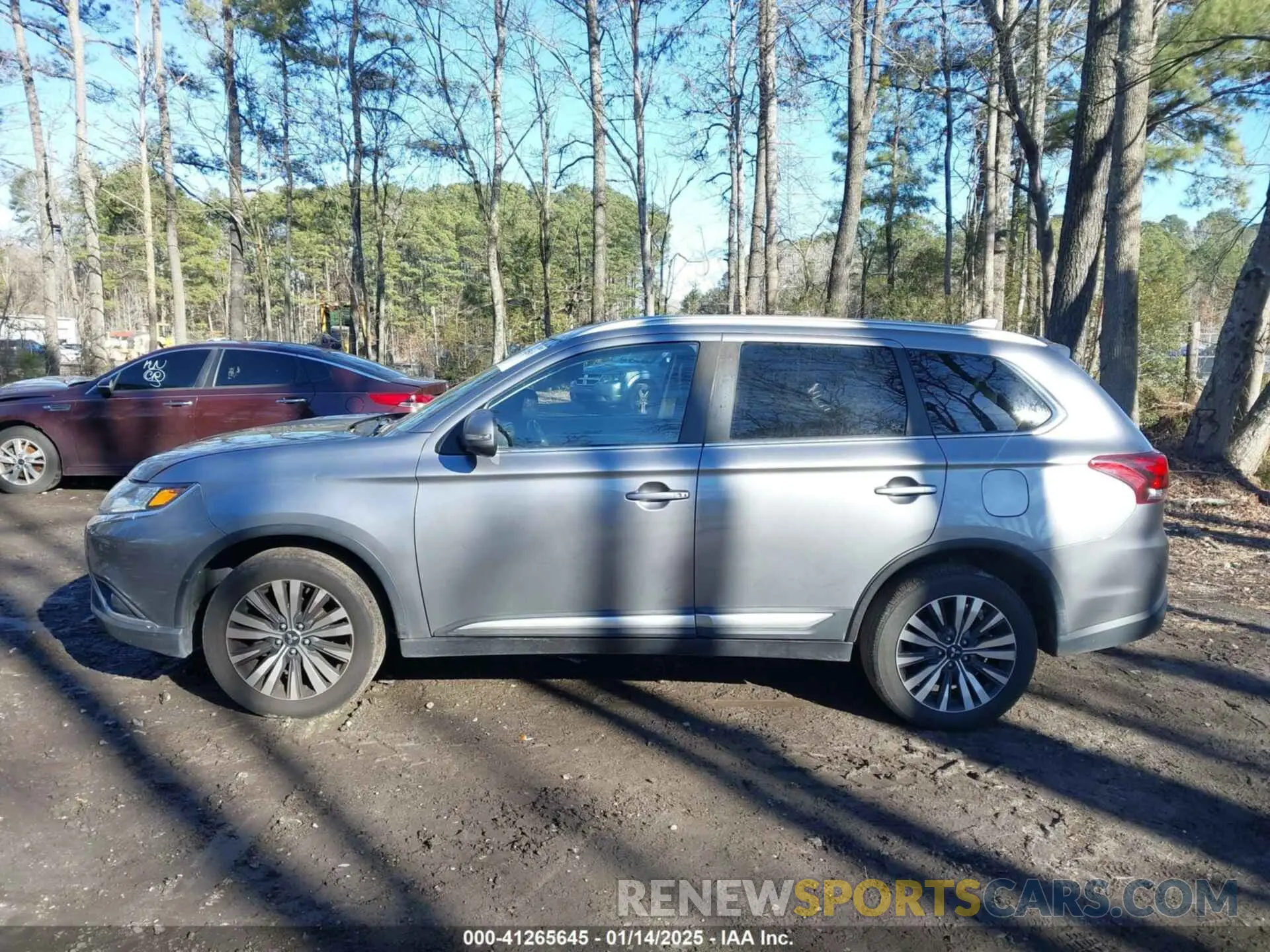 15 Photograph of a damaged car JA4AZ3A31LZ041204 MITSUBISHI OUTLANDER 2020