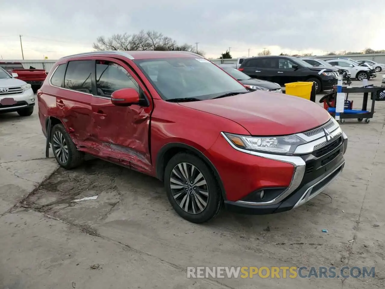 4 Photograph of a damaged car JA4AZ3A33LZ025571 MITSUBISHI OUTLANDER 2020
