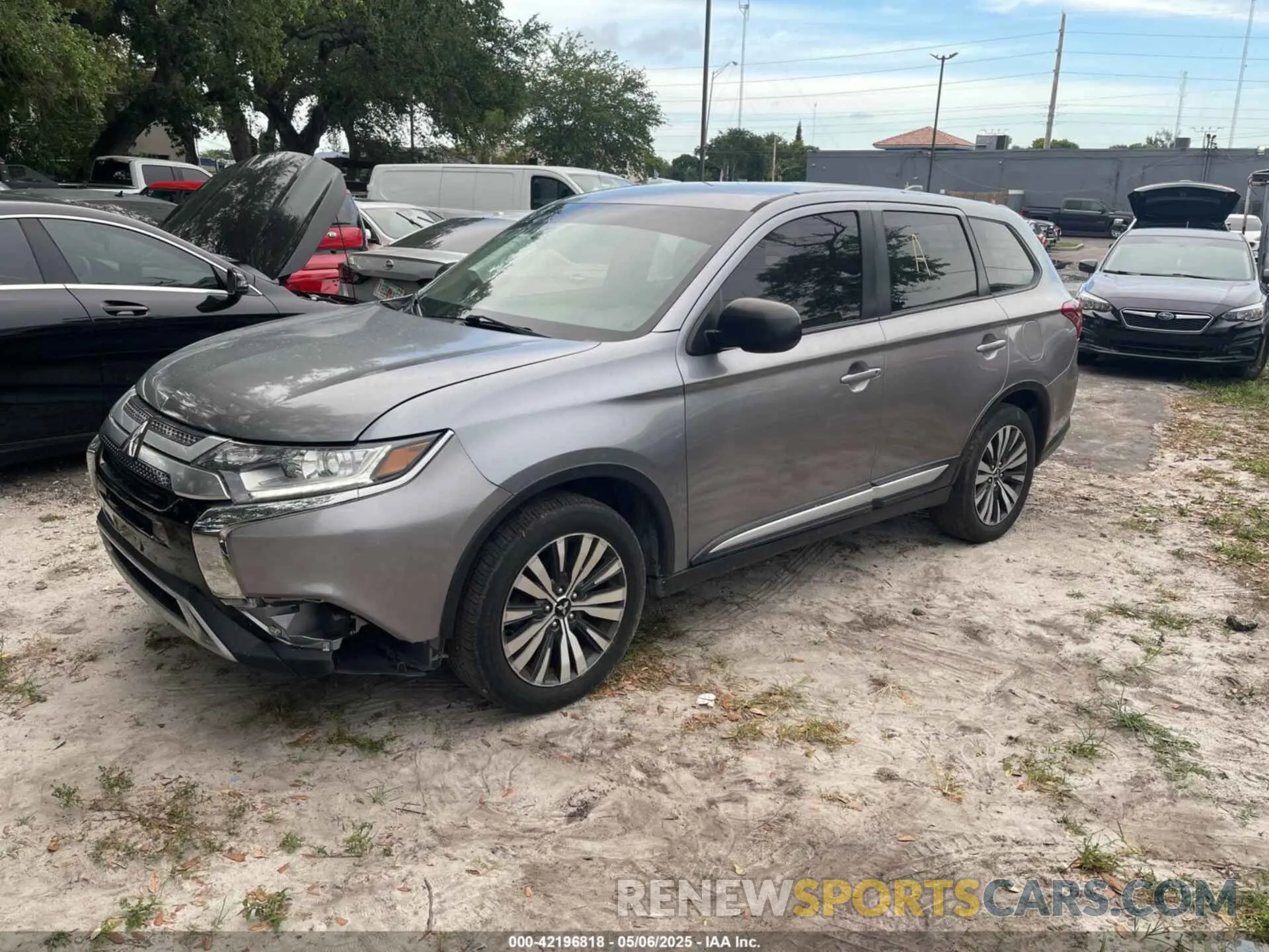 2 Photograph of a damaged car JA4AZ3A33LZ026770 MITSUBISHI OUTLANDER 2020