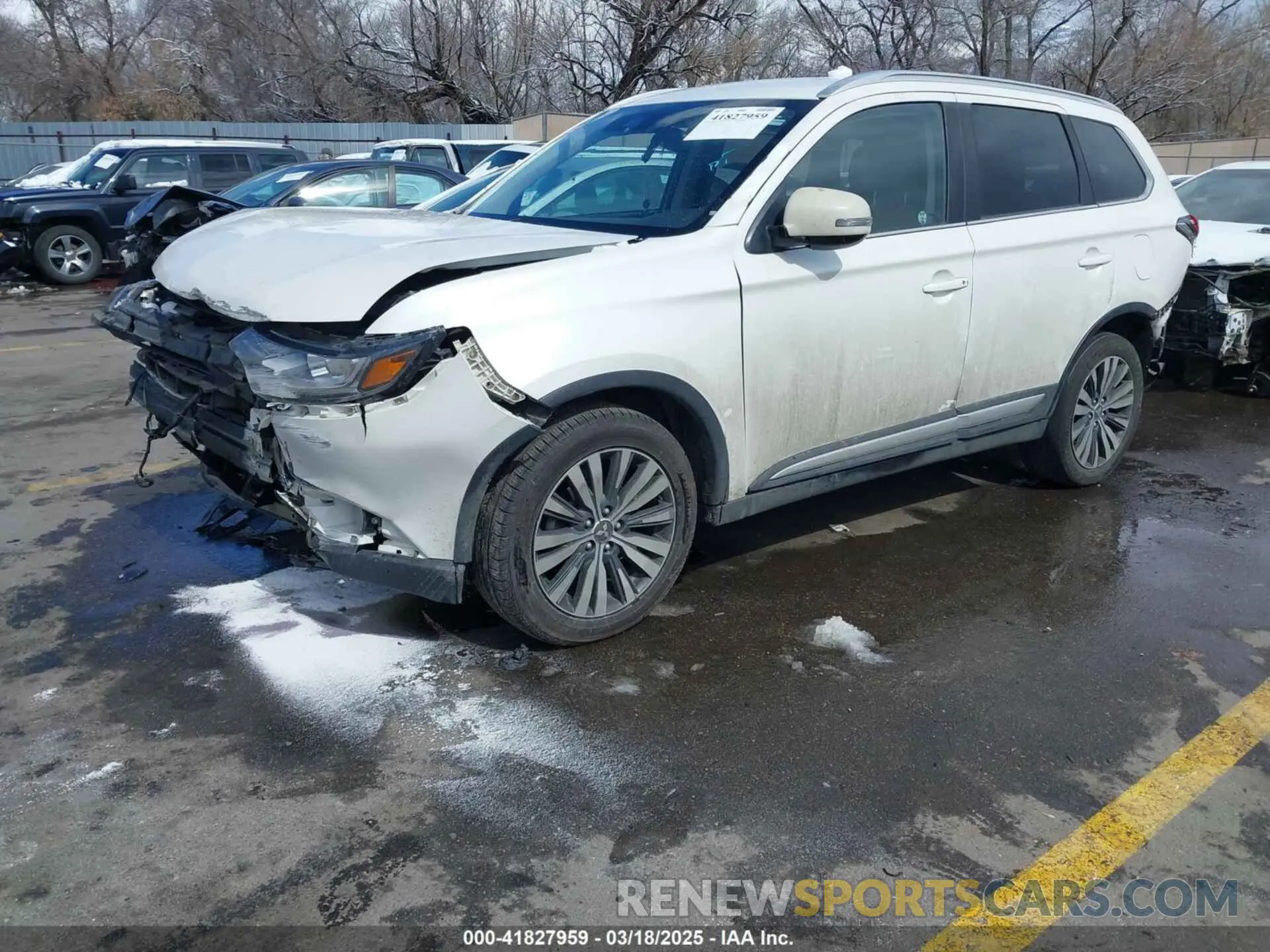 2 Photograph of a damaged car JA4AZ3A34LZ019598 MITSUBISHI OUTLANDER 2020
