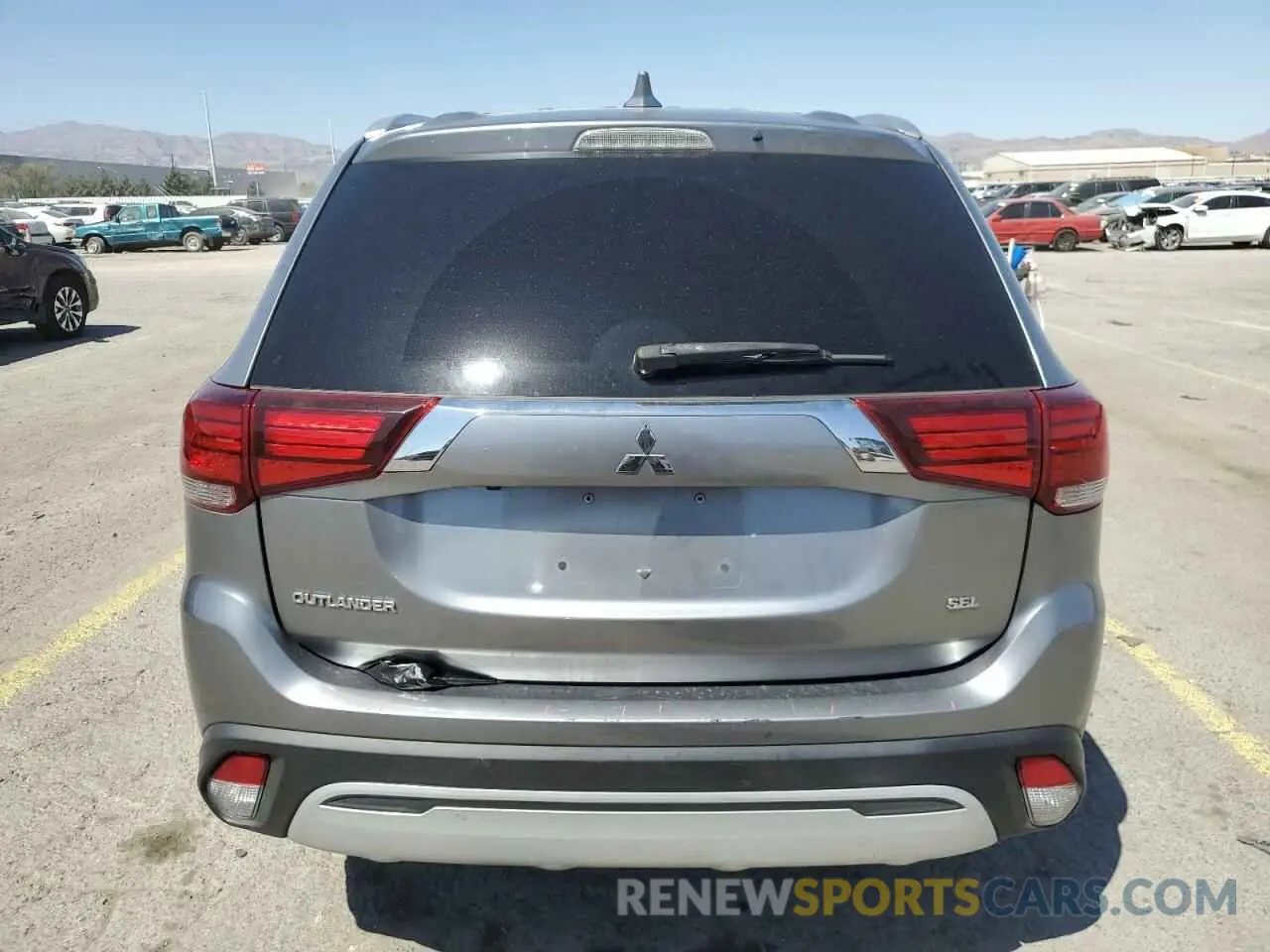 6 Photograph of a damaged car JA4AZ3A34LZ020315 MITSUBISHI OUTLANDER 2020