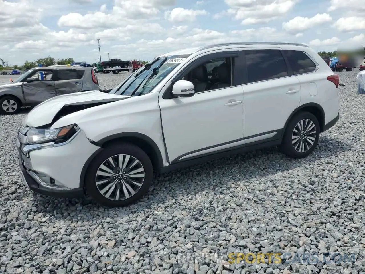 1 Photograph of a damaged car JA4AZ3A34LZ038376 MITSUBISHI OUTLANDER 2020