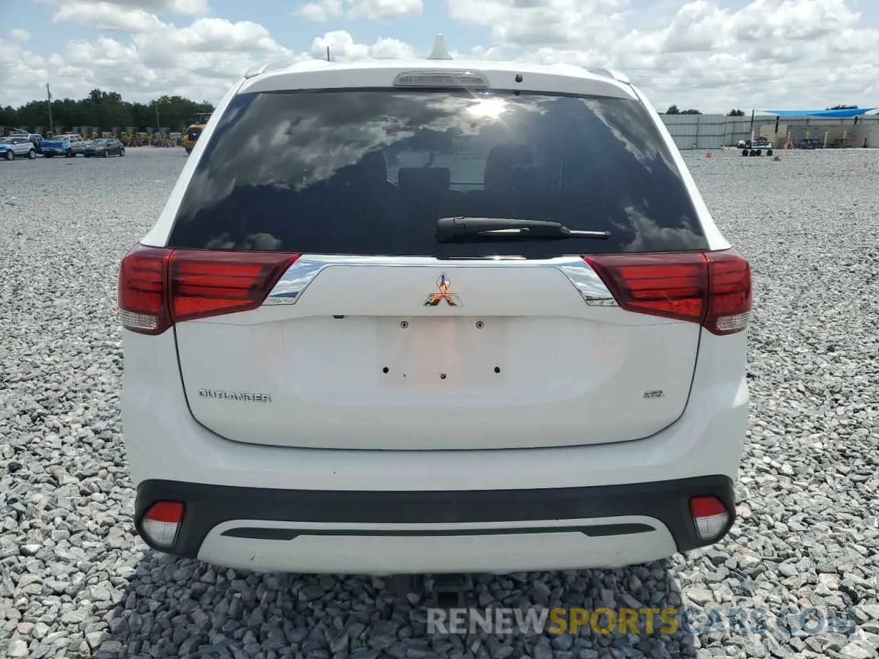 6 Photograph of a damaged car JA4AZ3A34LZ038376 MITSUBISHI OUTLANDER 2020