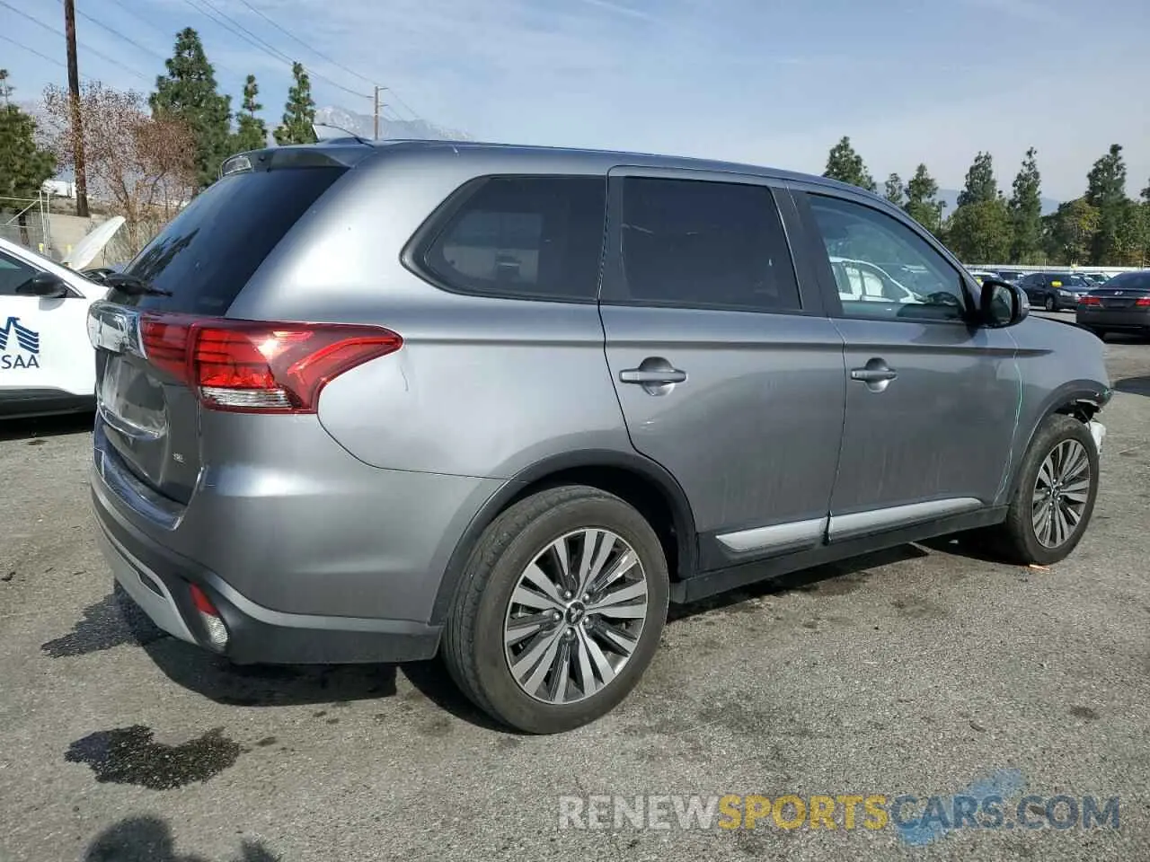 3 Photograph of a damaged car JA4AZ3A34LZ044355 MITSUBISHI OUTLANDER 2020