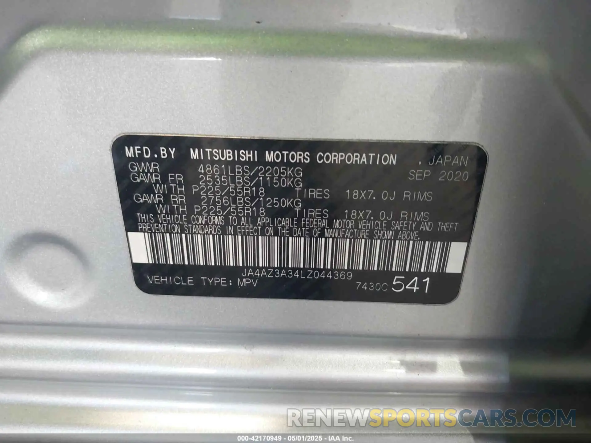 9 Photograph of a damaged car JA4AZ3A34LZ044369 MITSUBISHI OUTLANDER 2020