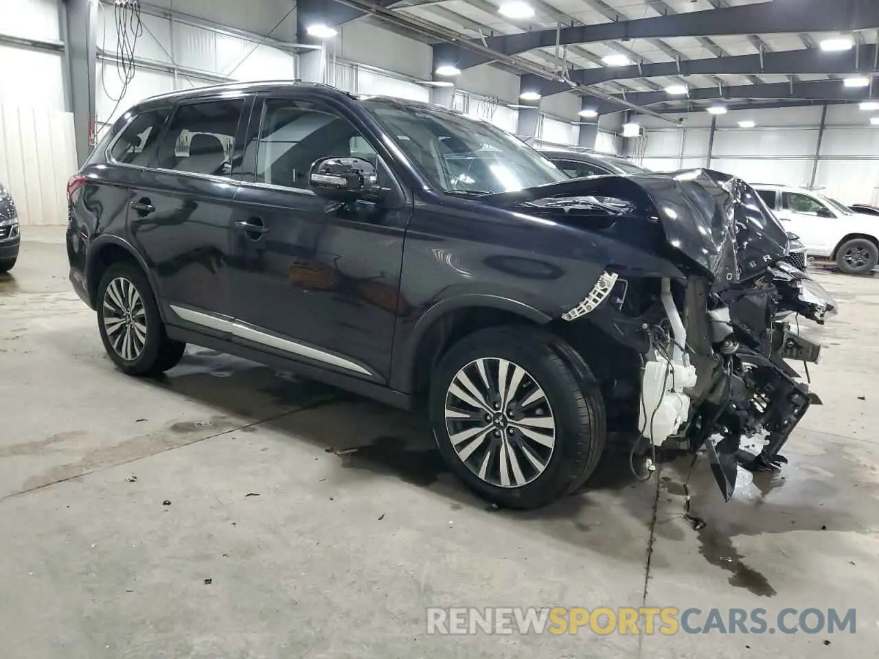 4 Photograph of a damaged car JA4AZ3A35LZ019562 MITSUBISHI OUTLANDER 2020
