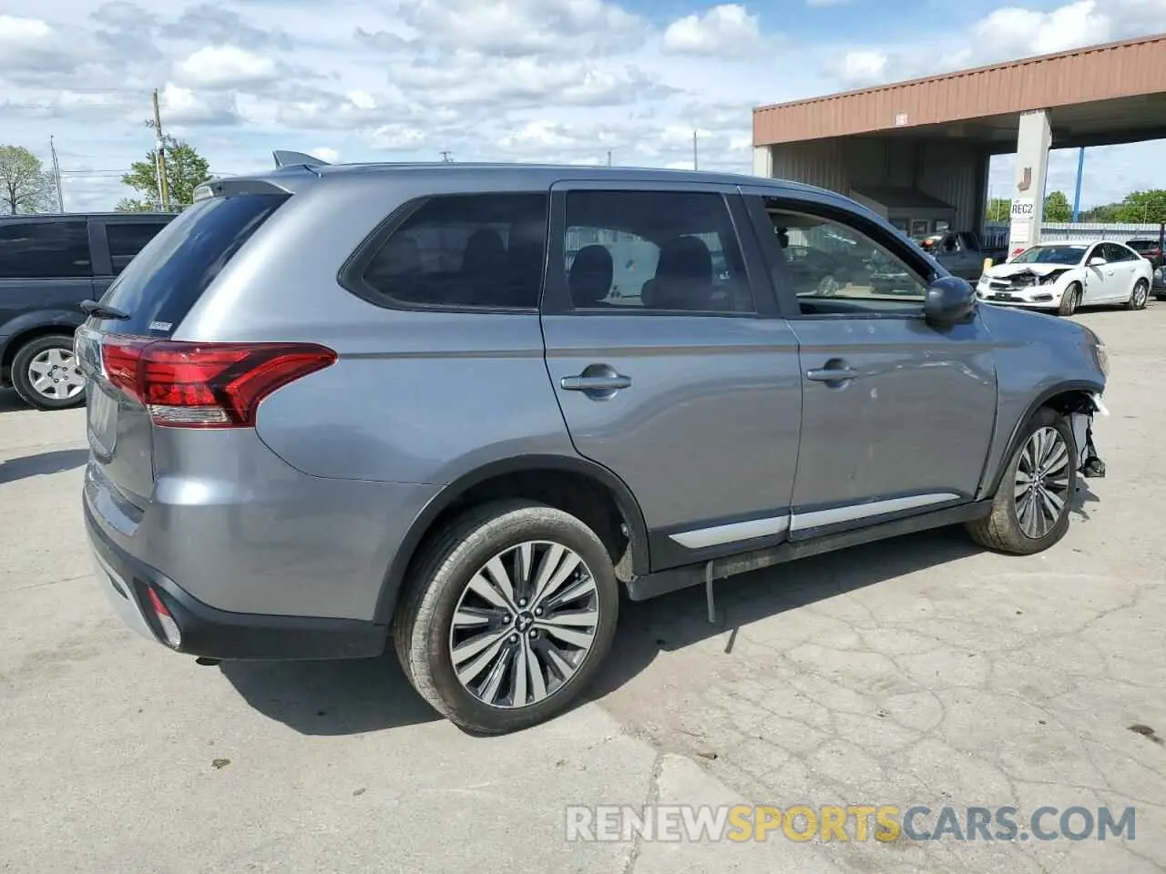 3 Photograph of a damaged car JA4AZ3A35LZ026088 MITSUBISHI OUTLANDER 2020