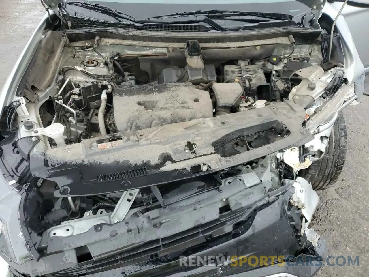 12 Photograph of a damaged car JA4AZ3A35LZ035034 MITSUBISHI OUTLANDER 2020