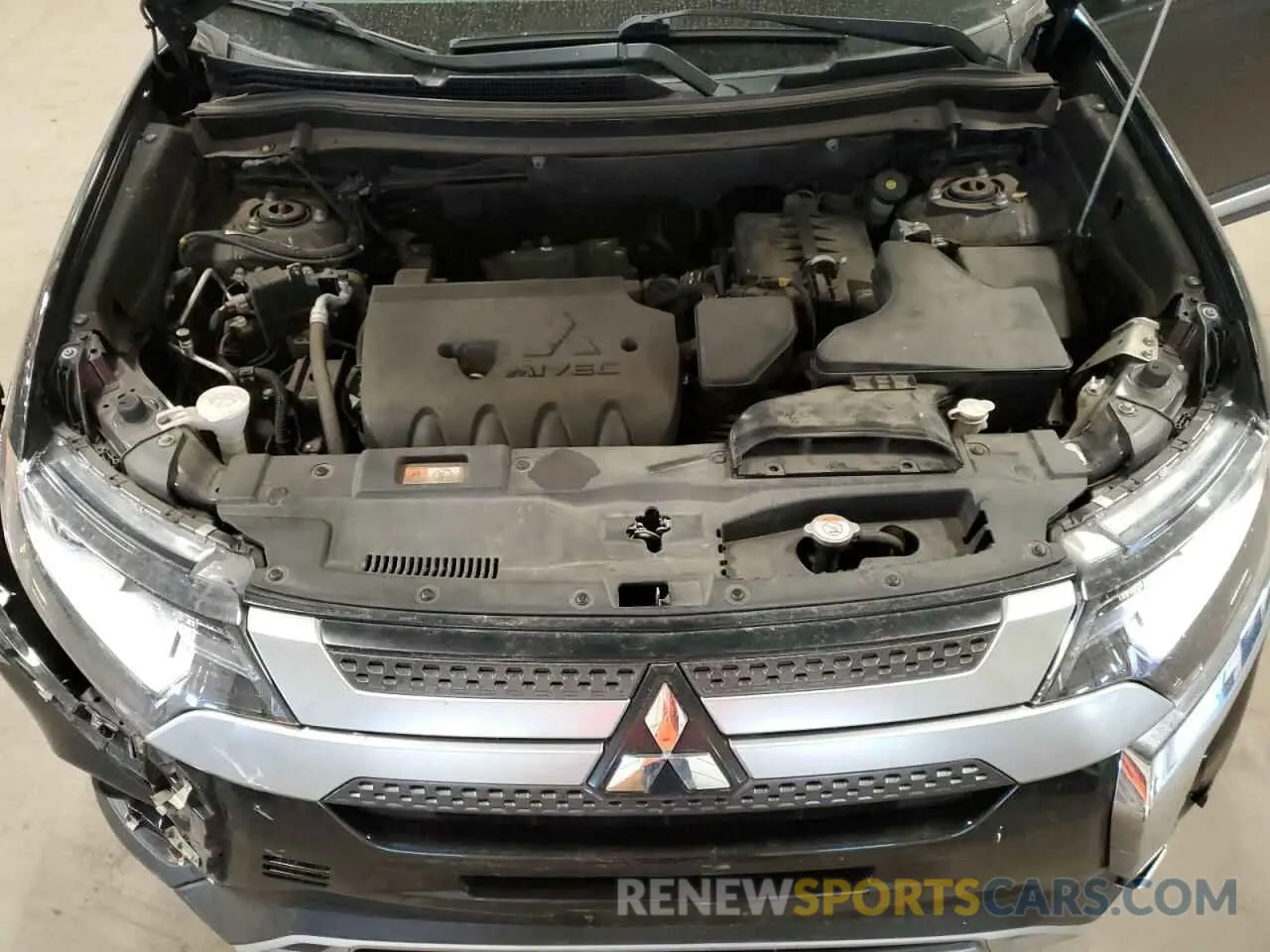14 Photograph of a damaged car JA4AZ3A36LZ027623 MITSUBISHI OUTLANDER 2020