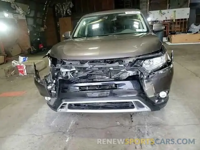 11 Photograph of a damaged car JA4AZ3A36LZ047239 MITSUBISHI OUTLANDER 2020
