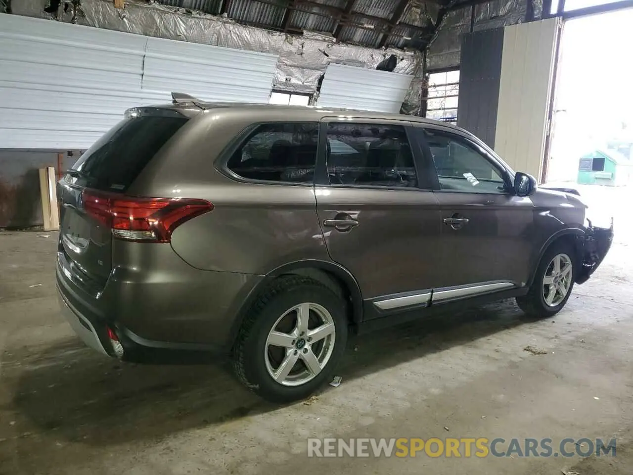 3 Photograph of a damaged car JA4AZ3A36LZ047239 MITSUBISHI OUTLANDER 2020