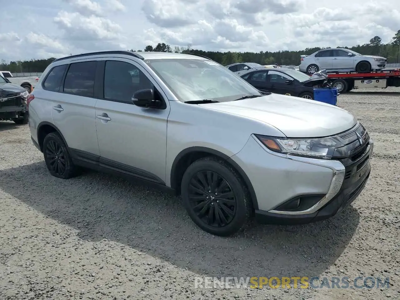 4 Photograph of a damaged car JA4AZ3A38LZ030636 MITSUBISHI OUTLANDER 2020