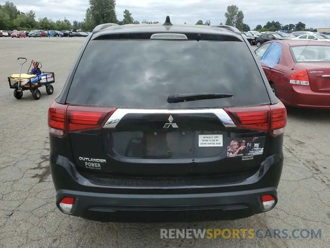 6 Photograph of a damaged car JA4AZ3A38LZ036016 MITSUBISHI OUTLANDER 2020