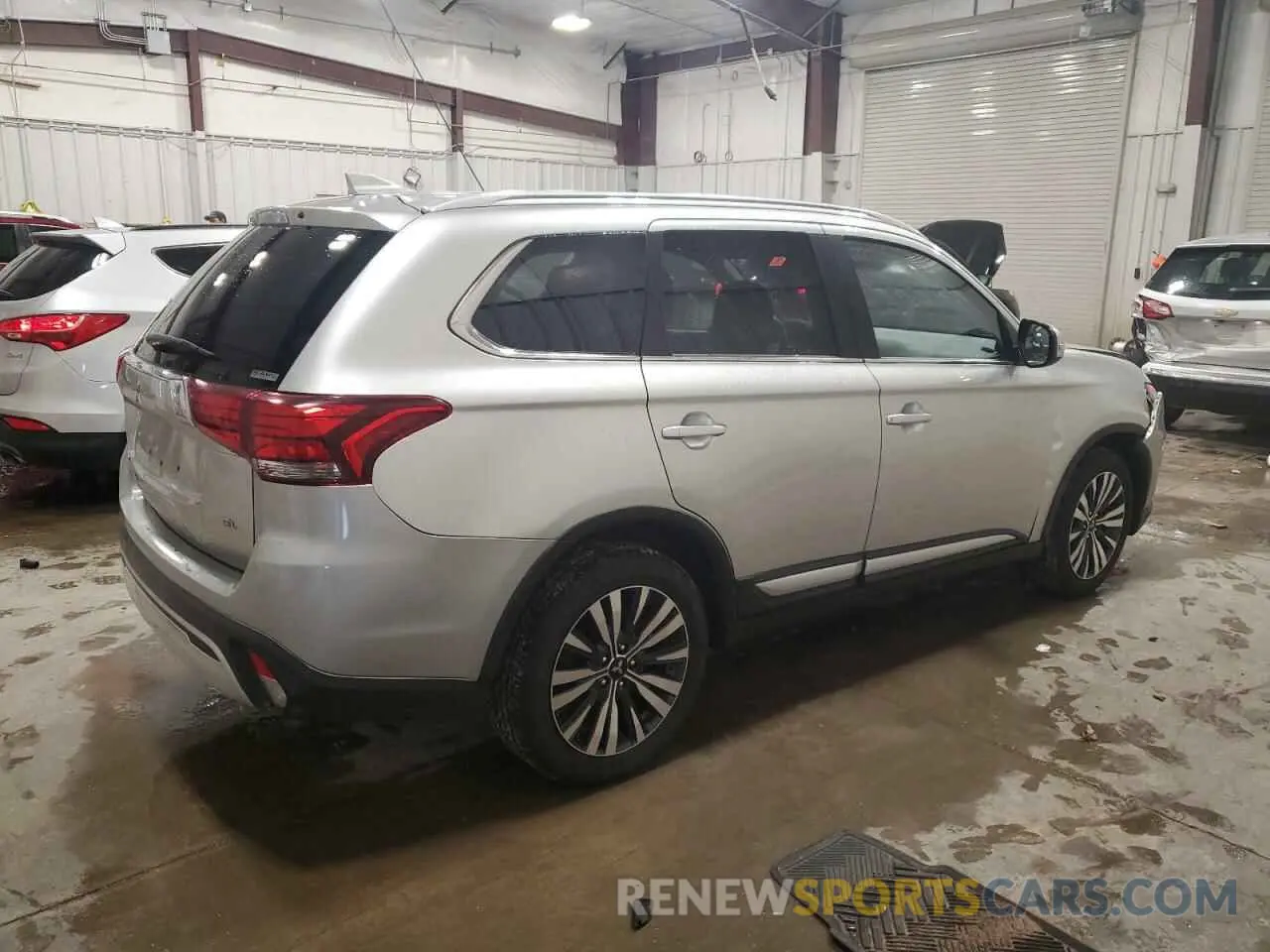 3 Photograph of a damaged car JA4AZ3A39LZ038406 MITSUBISHI OUTLANDER 2020