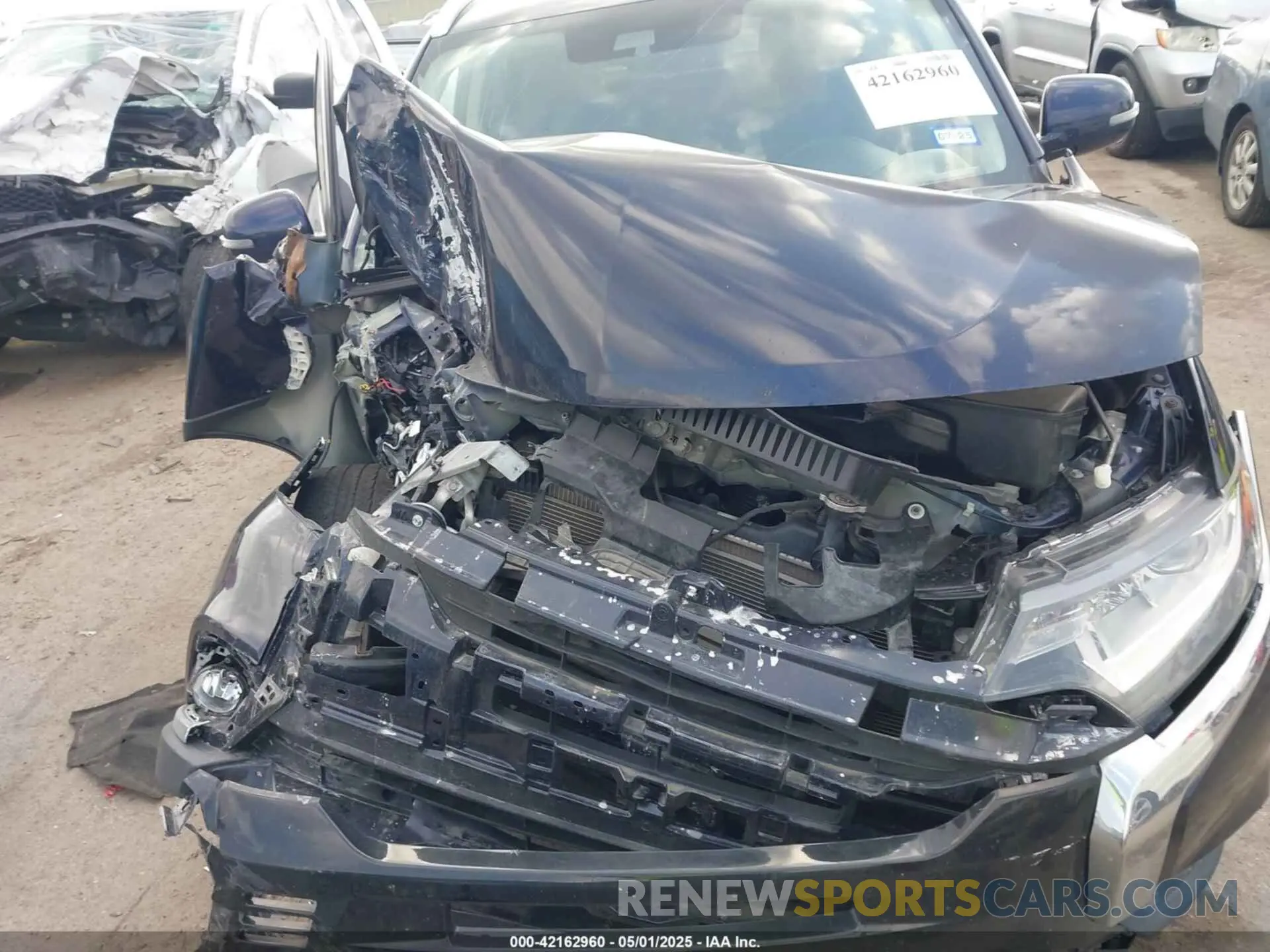 10 Photograph of a damaged car JA4AZ3A39LZ042844 MITSUBISHI OUTLANDER 2020