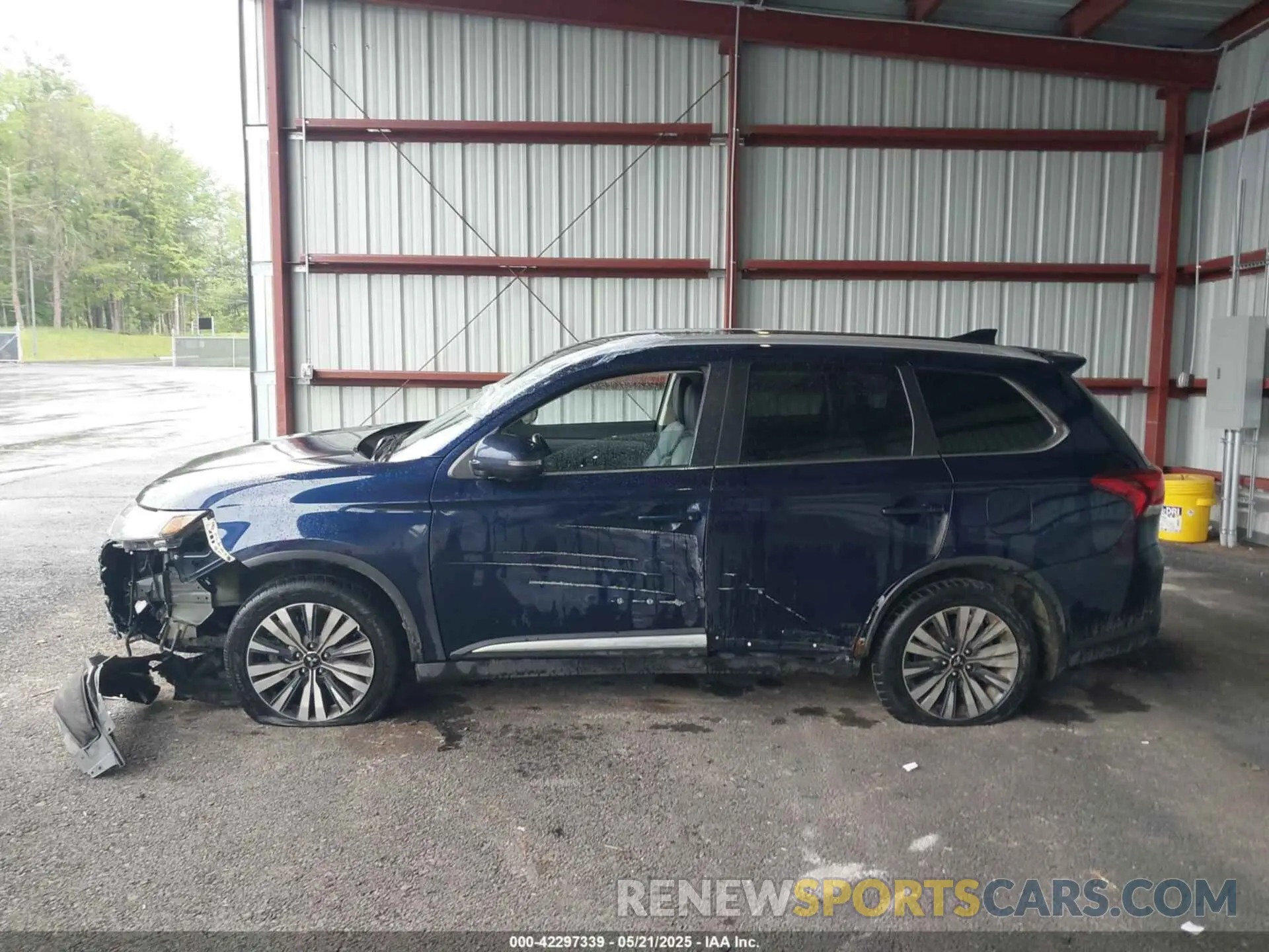 14 Photograph of a damaged car JA4AZ3A3XLZ004667 MITSUBISHI OUTLANDER 2020